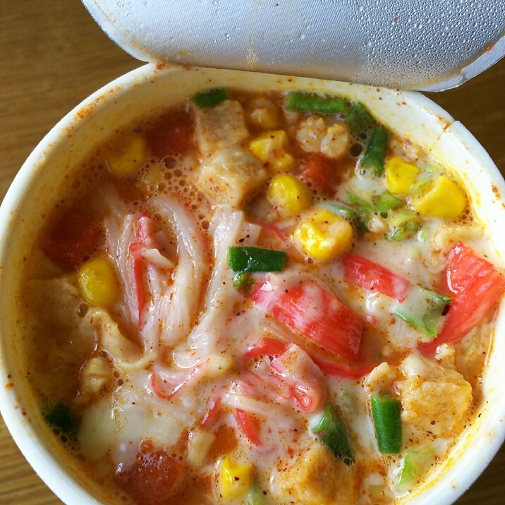 カップラーメントマトチリ！チーズ&クリーミー